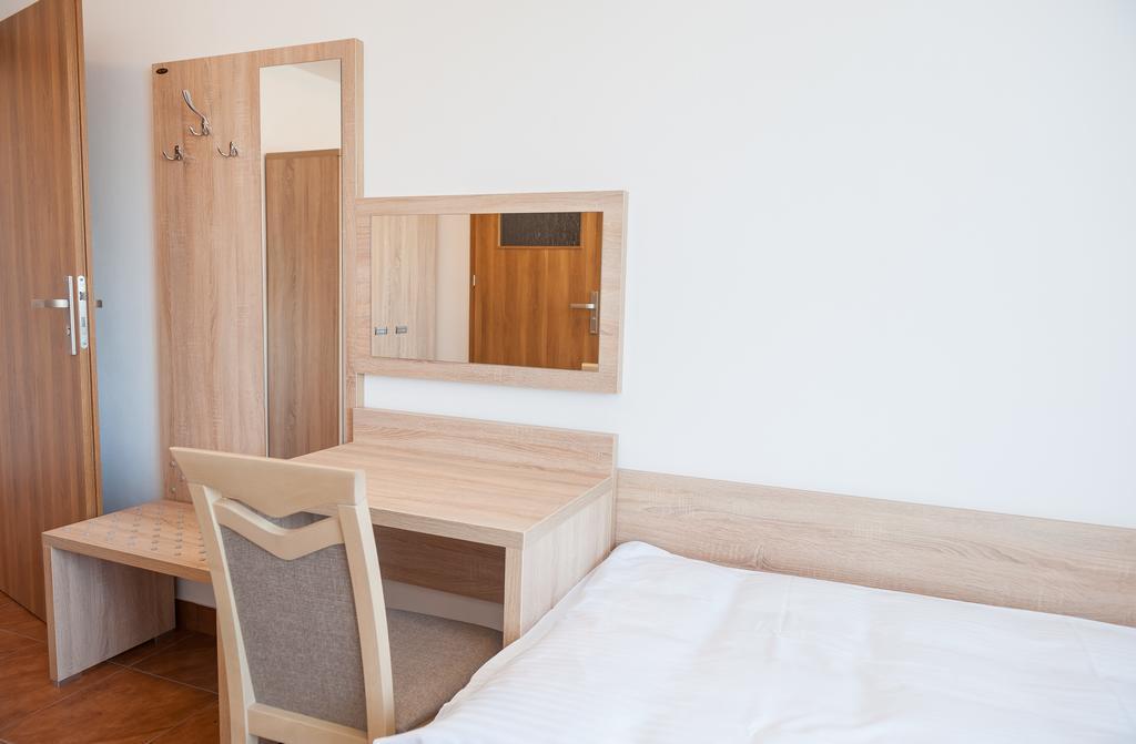 Patra Bed & Breakfast Warsawa Bagian luar foto