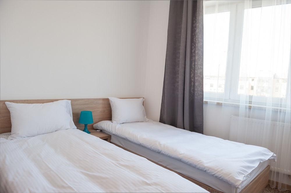 Patra Bed & Breakfast Warsawa Bagian luar foto