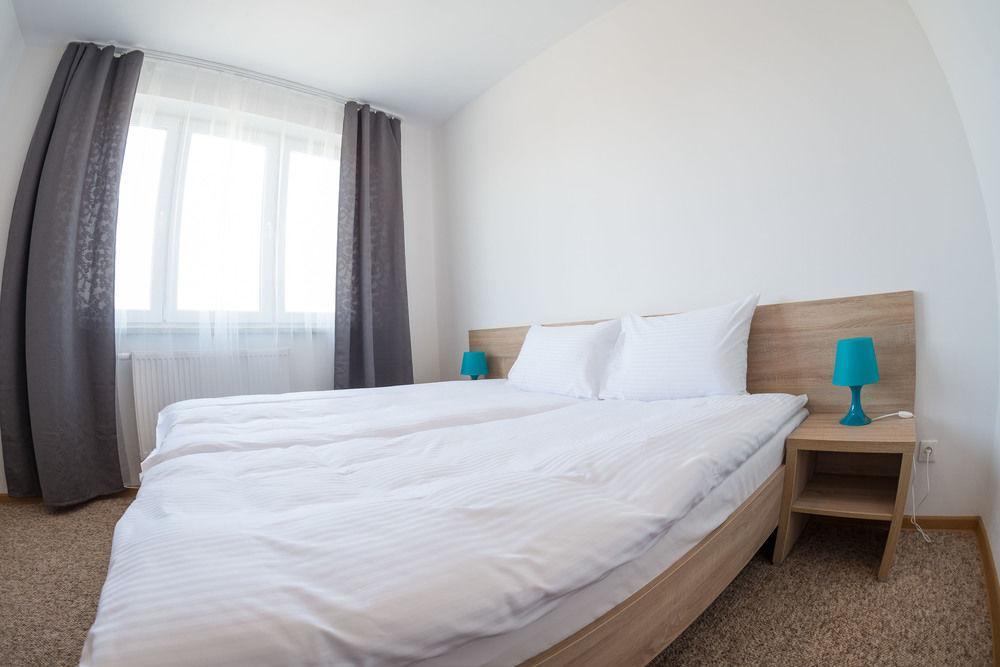 Patra Bed & Breakfast Warsawa Bagian luar foto