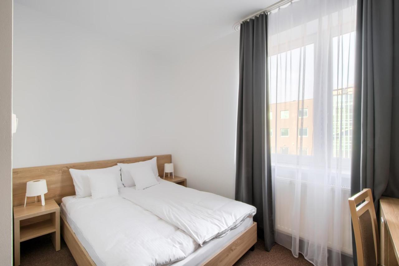 Patra Bed & Breakfast Warsawa Bagian luar foto